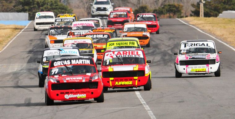 La emocionante largada de la Clase 1 que cumplió 100 carreras.