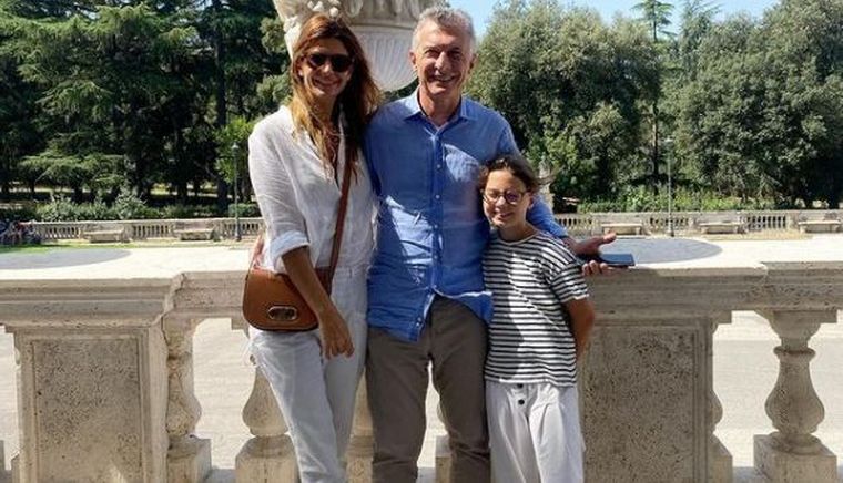 Mauricio Macri y Juliana Awada regresaron al país