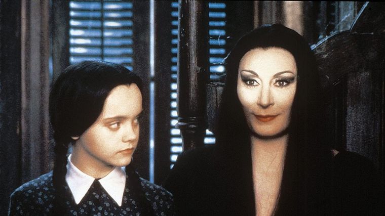 Tim Burton dirige una nueva historia sobre Los Locos Addams.