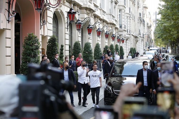 El lujoso hotel en el que se hospeda la familia Messi en Paris