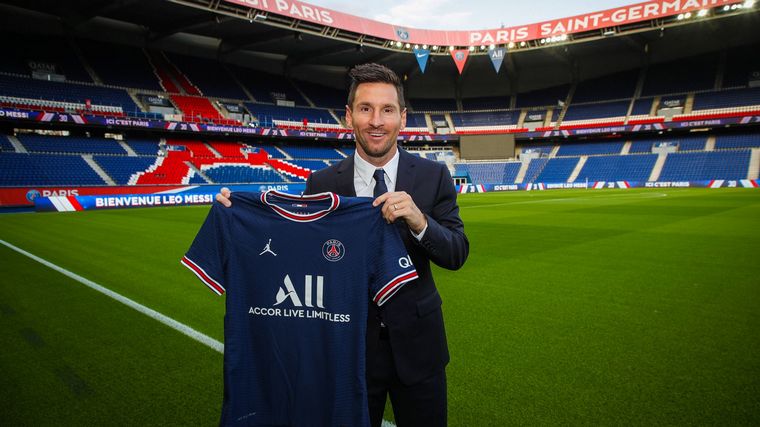 Lionel Messi en su presentación como nuevo jugador del PSG.