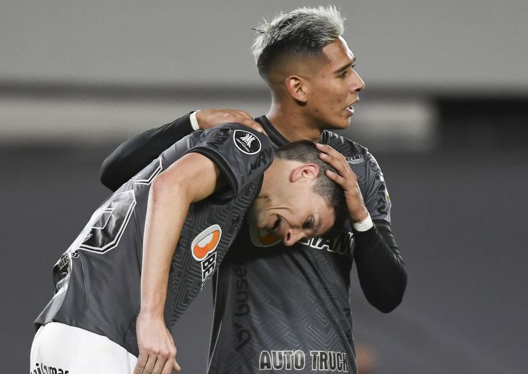 Nacho Fernández abrió el marcador para el Atlético Mineiro.
