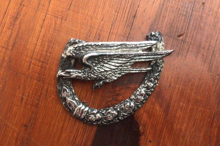 Vendía simbología nazi en Córdoba