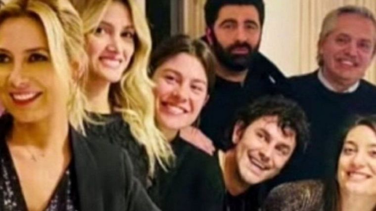 Festejo de cumpleaños de Fabiola Yáñez en Olivos.