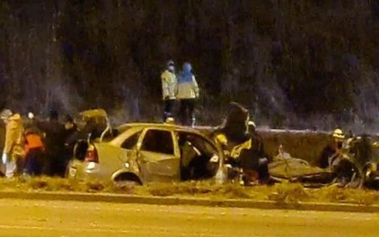 Otras cuatro personas resultaron heridas. 