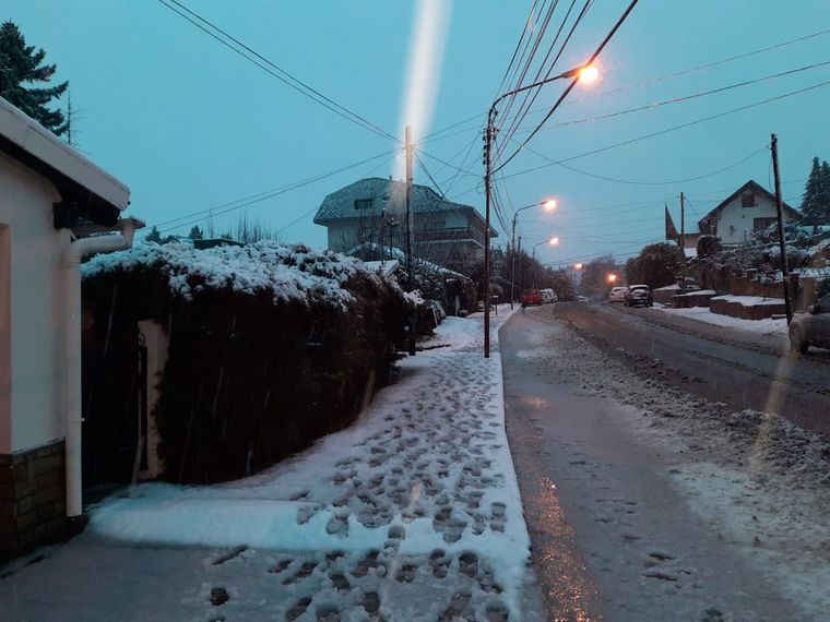 AUDIO: Con el fin del invierno también llegó la nieve a Bariloche