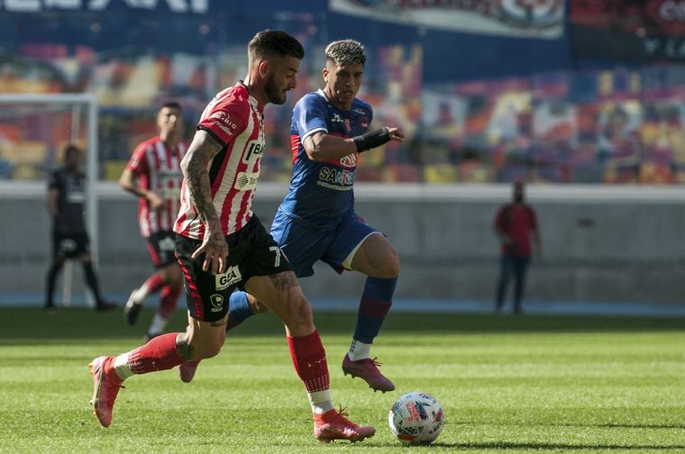 Güemes e Instituto igualaron 1-1 en Santiago del Estero.