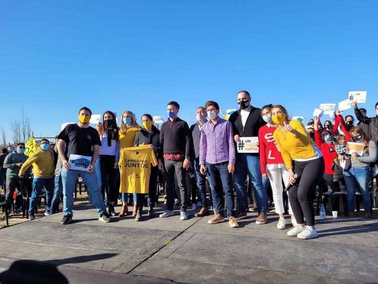 Luis Juez y Rodrigo de Loredo presentaron sus propuestas a la juventud de JxC.