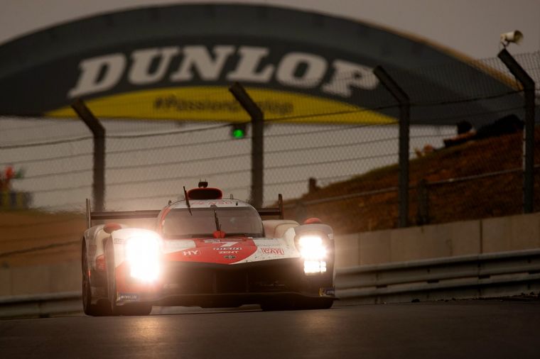 FOTO: López y dos amigos cordobeses en Le Mans