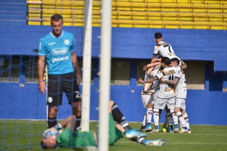 Colombini marcó el primero para Atlanta ante Belgrano.