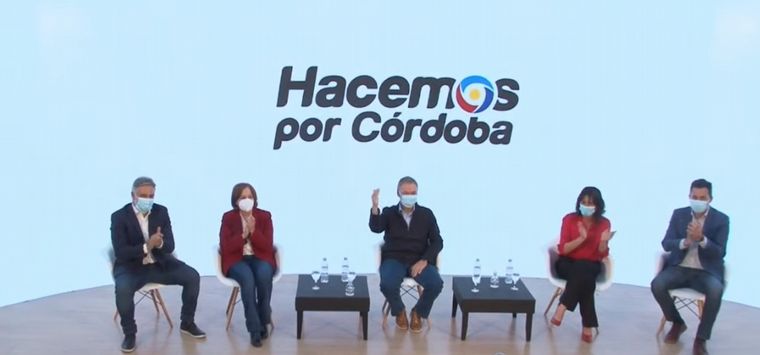 El gobernador Schiaretti, en su primera aparición en la campaña. 