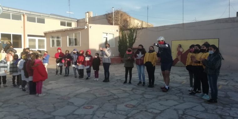 FOTO: El Cruce por la Educación en la escuela María Josefa Bustos de La Cumbre