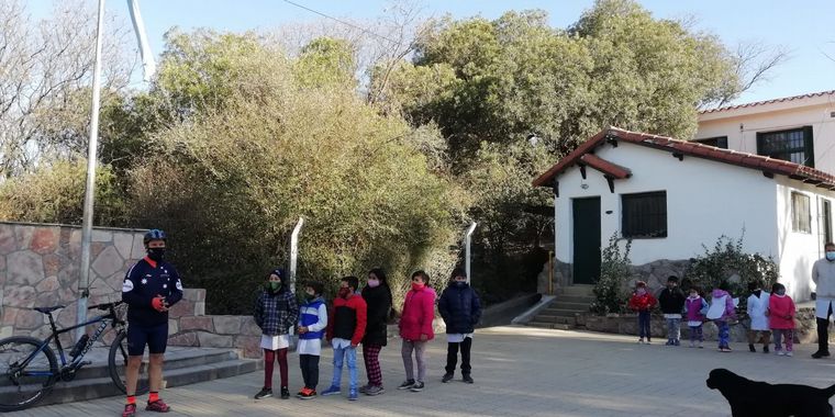 El Cruce por la Educación en la escuela Dra. Cecilia Grierson en Los Cocos
