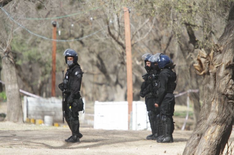 Detuvieron a vecinos del presunto ladrón muerto