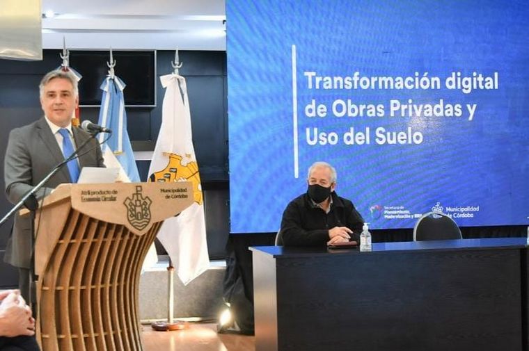 Llaryora encabezó el acto de presentación de nuevo sistema.