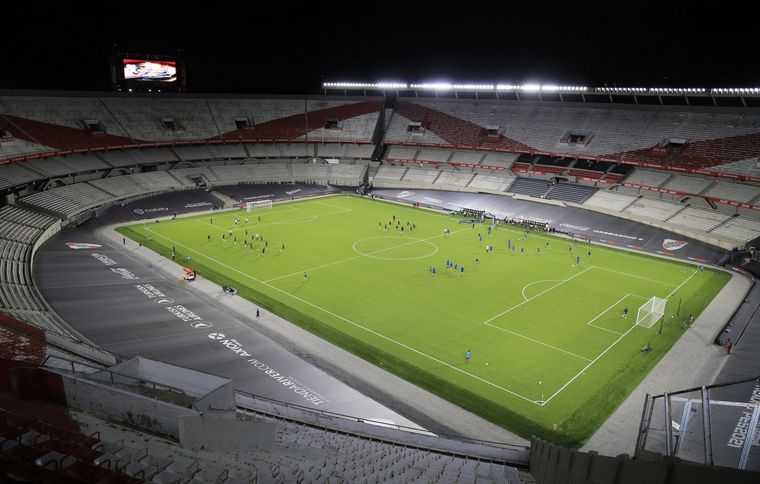 El Gobierno difundió el protocolo para el partido en el Monumental.