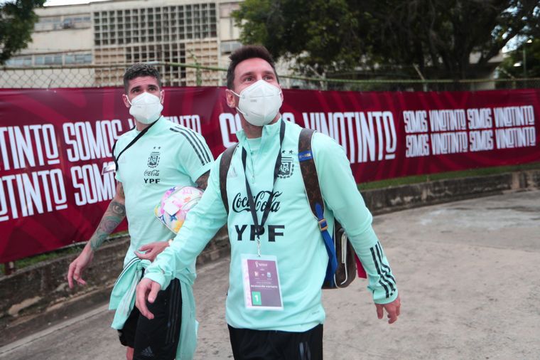 Tras dejar Caracas, el plantel argentino partió rumbo a San Pablo.