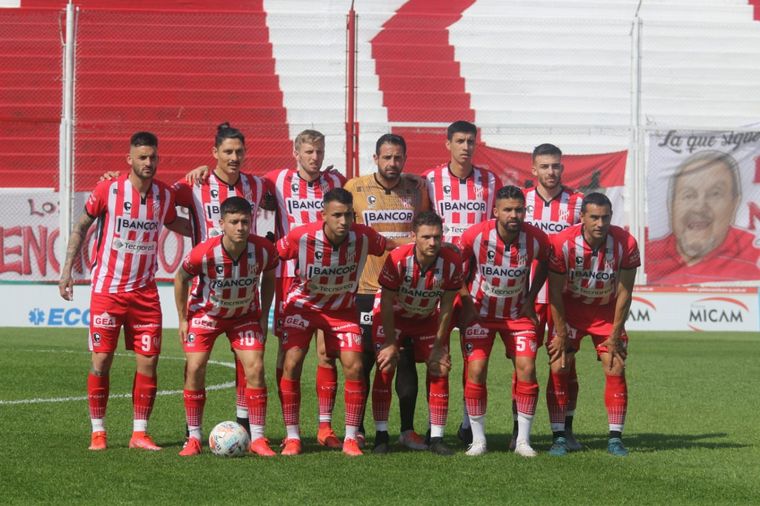 Instituto perdió con Tristán Suárez y se aleja del Reducido.