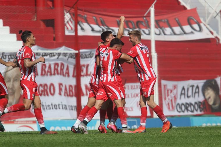 Garro marcó el empate para "La Gloria".