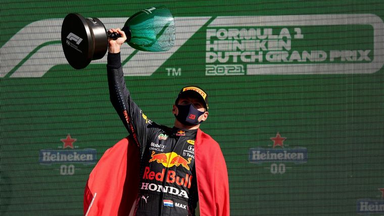 'Súpermax' Verstappen ganó en casa y vuelve a la punta de la F1