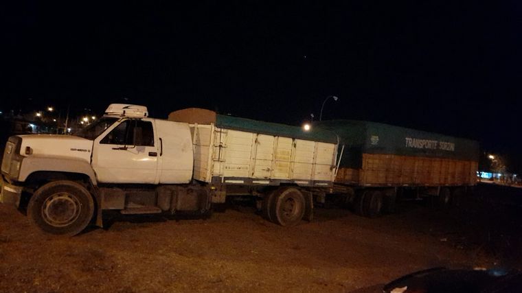 FOTO: Detuvieron a 10 personas por el robo de 5 toneladas de maíz