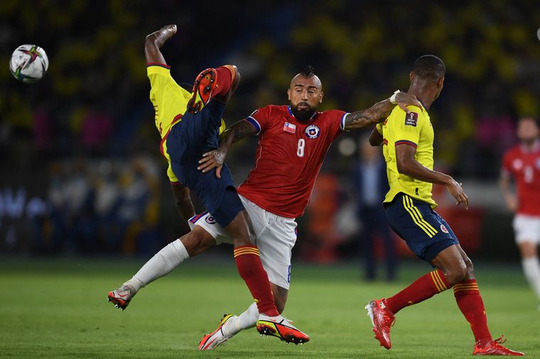 Colombia se impuso ante Chile por 3-1.