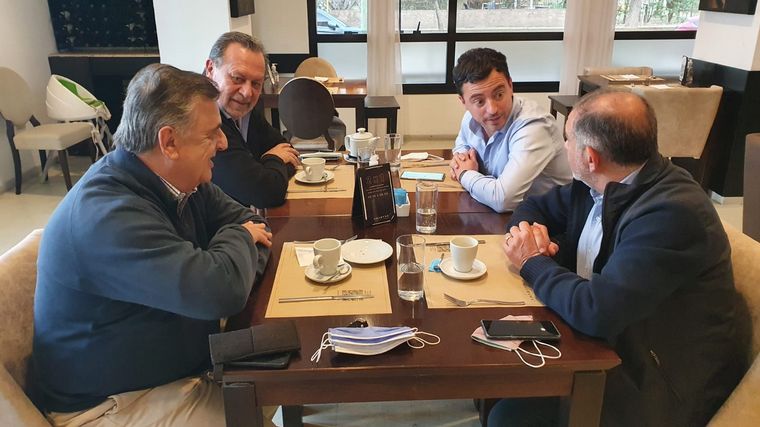 FOTO: Negri, Santos, Juez y De Loredo mantuvieron la primera reunión tras las PASO.