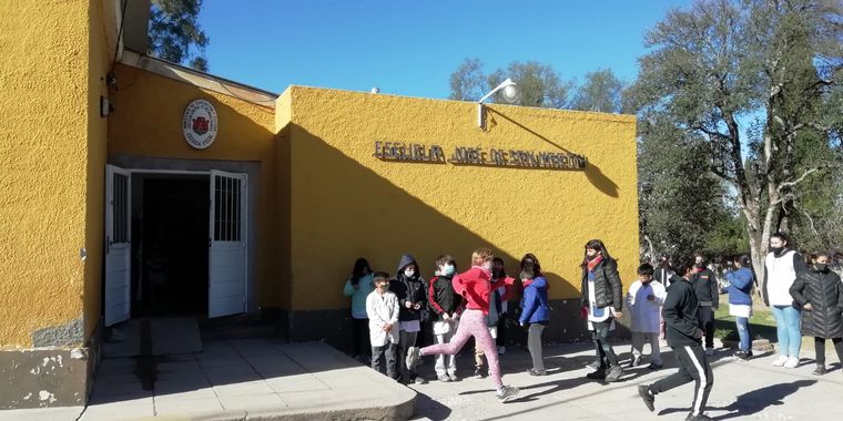 FOTO: El Cruce de la Educación en la escuela José de San Martín de Los Hornillos