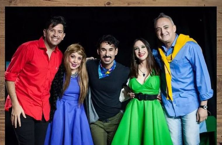 La obra se presenta los domingos en el Teatro María Castaña