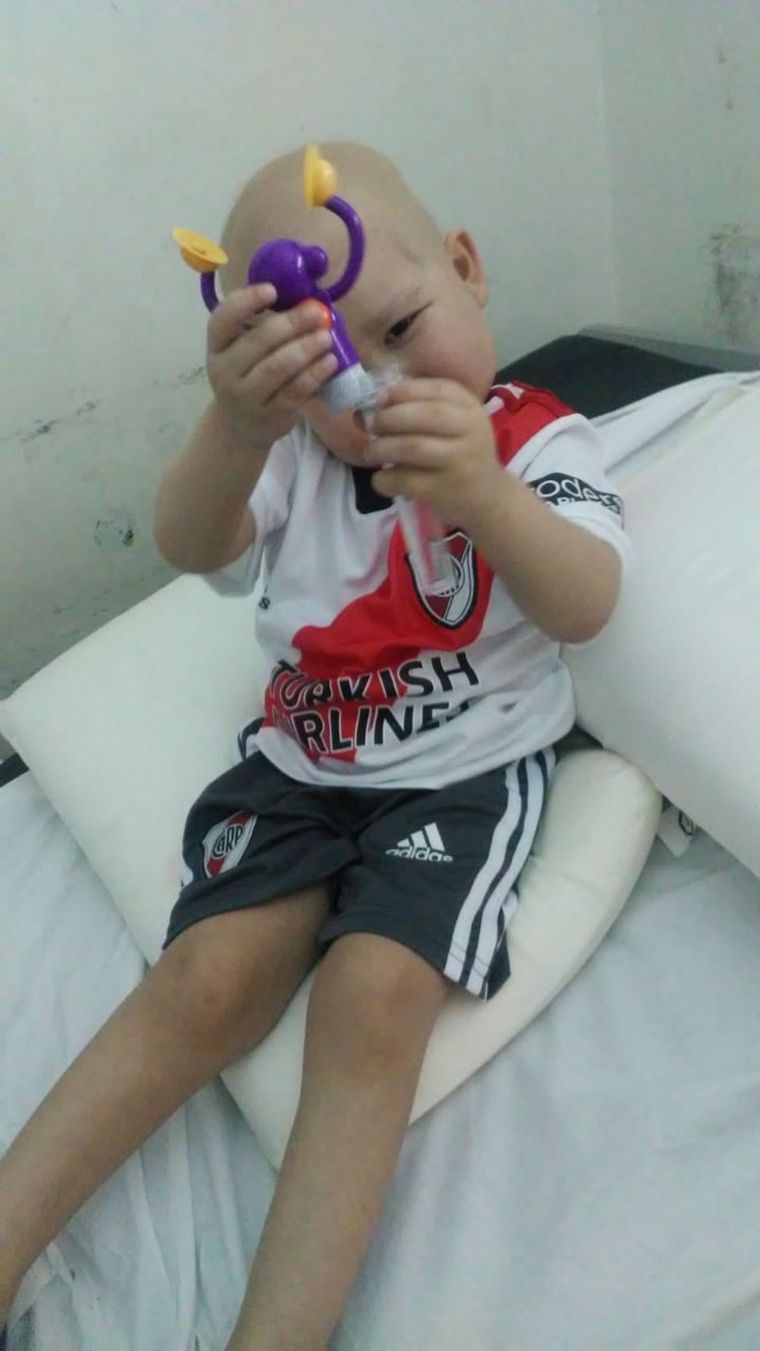 Cuidaba a su hijo con leucemia y dio a luz a otro niño