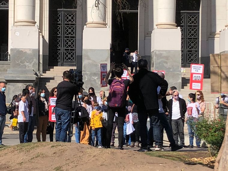 Se manifiestan en reclamo de la detención de Alan Amoedo