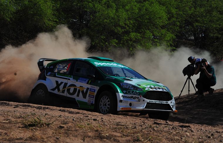 FOTO: Martín Suriani y el VW Gol descollaron en Maxi Rally, son escotas a 4/10.