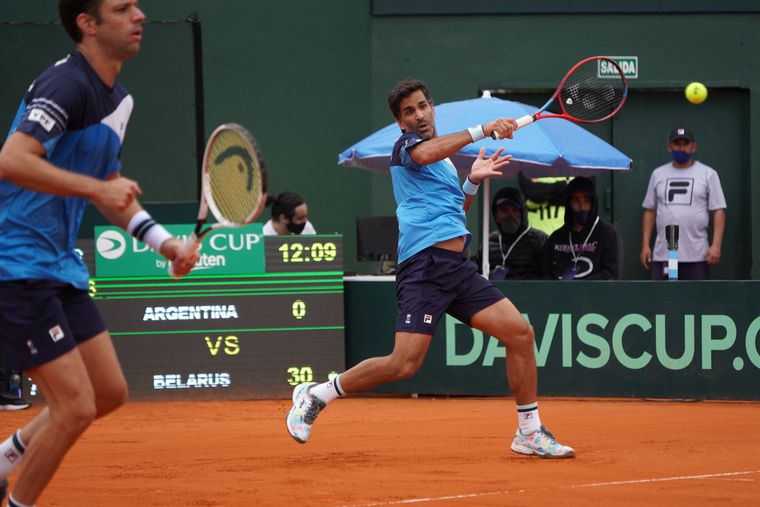Zeballos y González pusieron en ventaja a Argentina en la serie