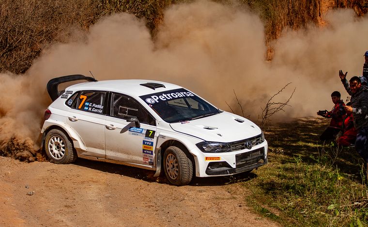 FOTO: Martín Suriani (3°) tuvo su primer podio en Maxi Rally.
