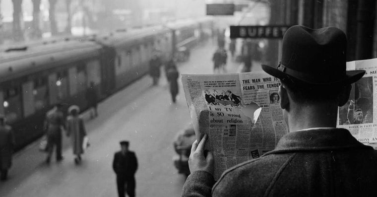 Seres sobrenaturales atacan el mundo durante la Guerra Fría