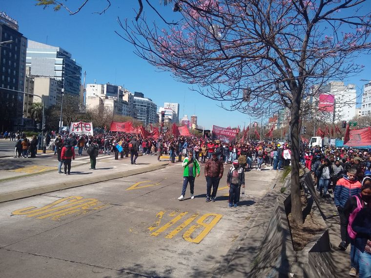 Una nueva jornada de protesta ocasionó caos en CABA.