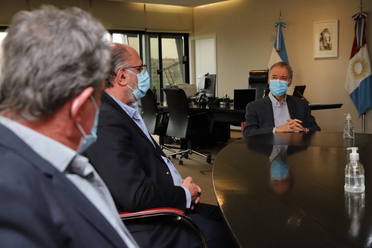 Schiaretti se reunió con la Mesa de Enlace