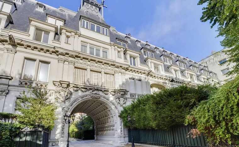 Neuilly-Sur-Seine nuevo barrio de Messi.
