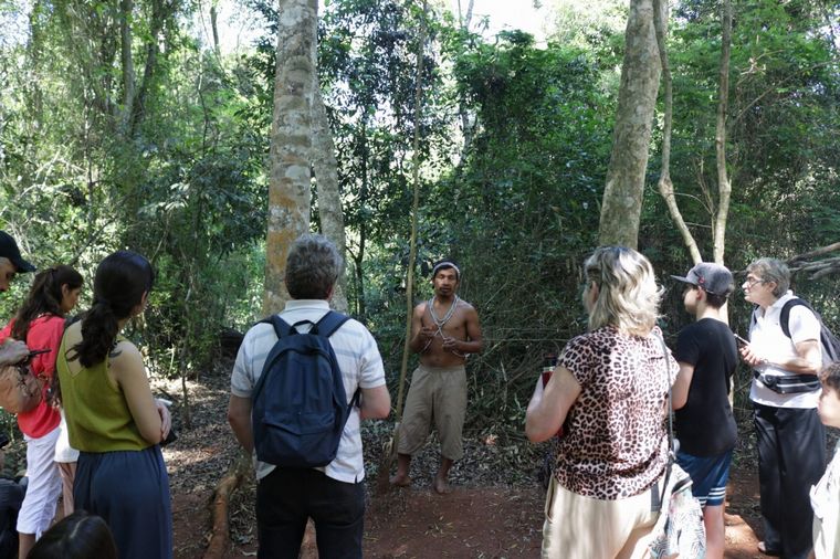 Conocemos desde adentro la cultura de una comunidad guaraní en Misiones