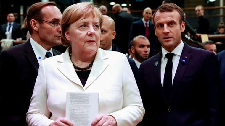 Merkel estuvco 16 años en el poder.