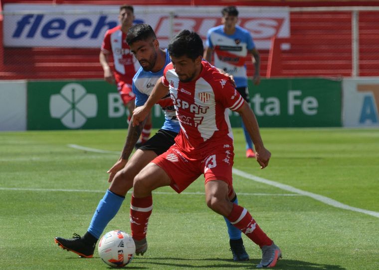 Unión derrotó a Patronato por 2-0