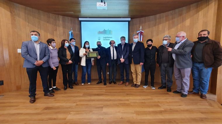Cadena 3 fue reconocida por la Legislatura de Córdoba por sus radioteatros.