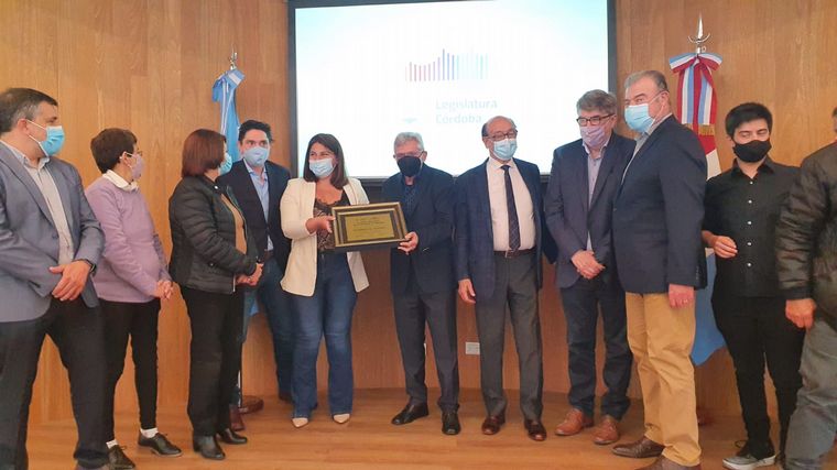 Cadena 3 fue reconocida por la Legislatura de Córdoba por sus radioteatros.