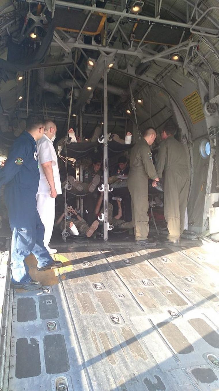 Soldados resultaron lesionados al practicar paracaidismo