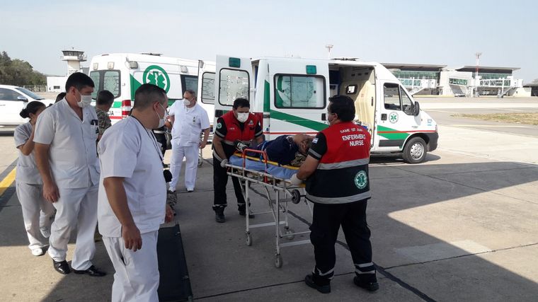 Soldados resultaron lesionados al practicar paracaidismo