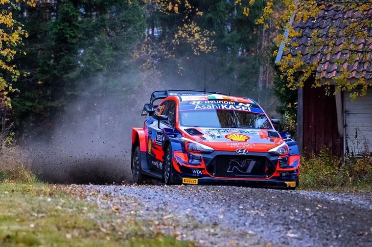 El irlandés Breen se quedó con la primera etapa del Rally de Finlandia