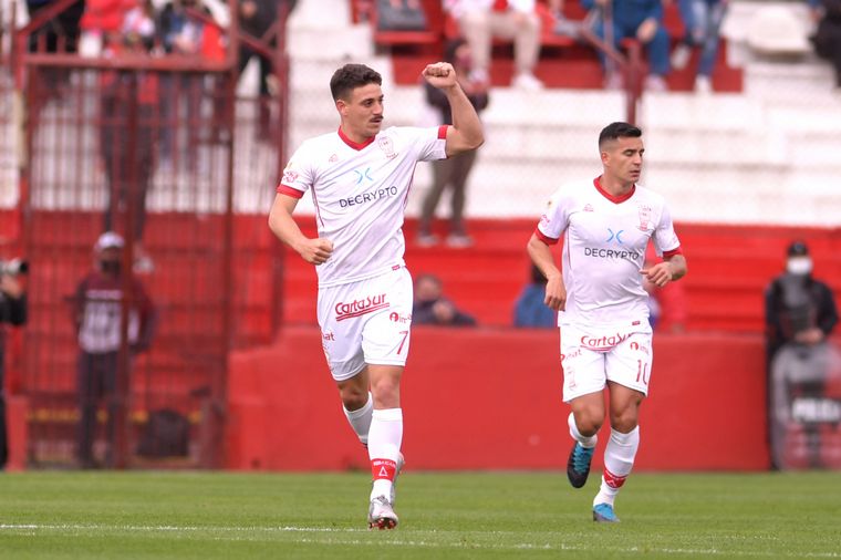 Huracán hilvano su segundo triunfo al hilo y se metió entre los diez de arriba.