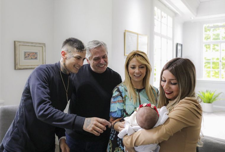 El Presidente dialogó con L-Gante y su familia.