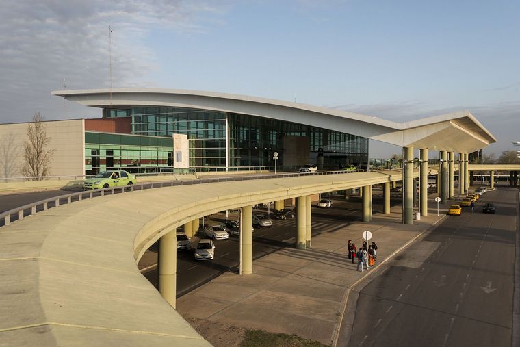 El Ambrosio Taravella vuelve a funcionar para vuelos internacionales..