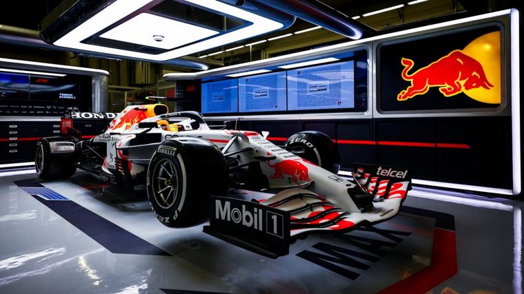 El Red Bull RB16B luce una decoración especial para este fin de semana en Estambul